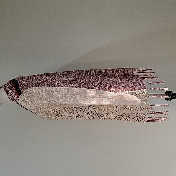 ONE WORLD cardigan knitted sweater in red and beige.  Size is Large - Picture 3 of 10